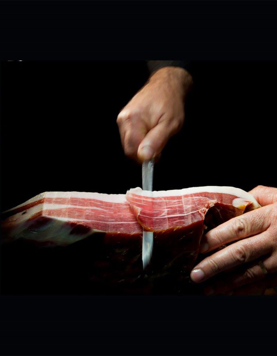 Demi jambon Noir de Bigorre désossé
